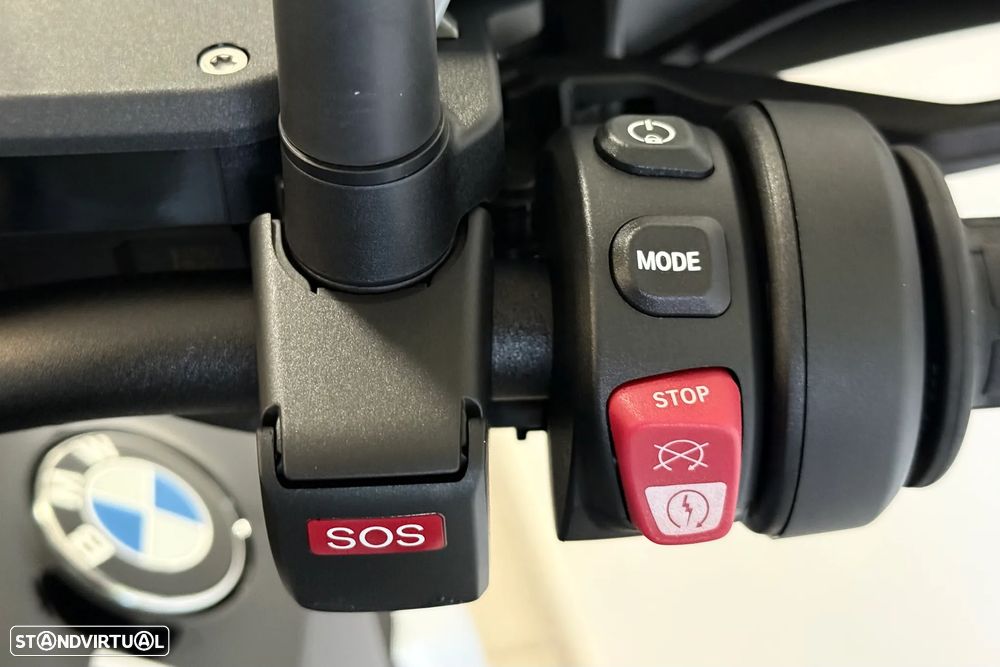 BMW R 1300 GS TRIPLE BLACK - 8