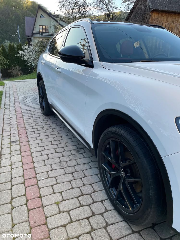 Alfa Romeo Stelvio 2.0 Turbo 16V AT8-Q4 Sprint - 8