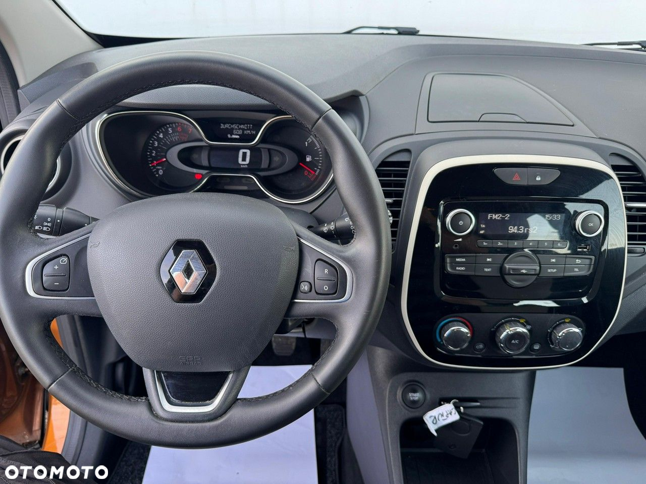 Renault Captur - 19