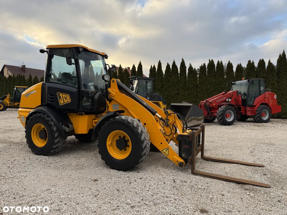 JCB 409 / JEDYNIE 2219 MTH!!! / SILNIK DEUTZ / PIĘKNIE UTRZYMANA / ORYGINAŁ / ZADBANA / SPROWADZONA Z NIEMIEC / BEZ DPF ADBLUE / SILNA / 407 408 406 60 70 M 506 509 - 3