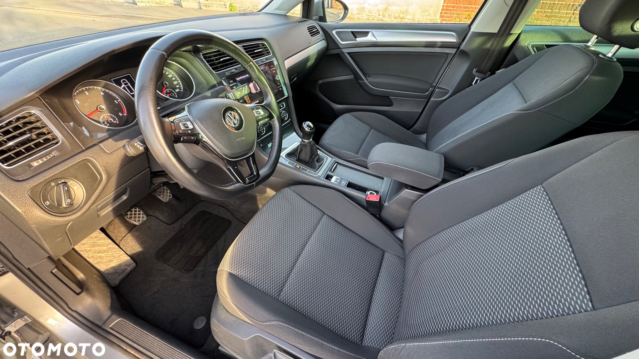 Volkswagen Golf VII 1.6 TDI BMT Trendline - 10