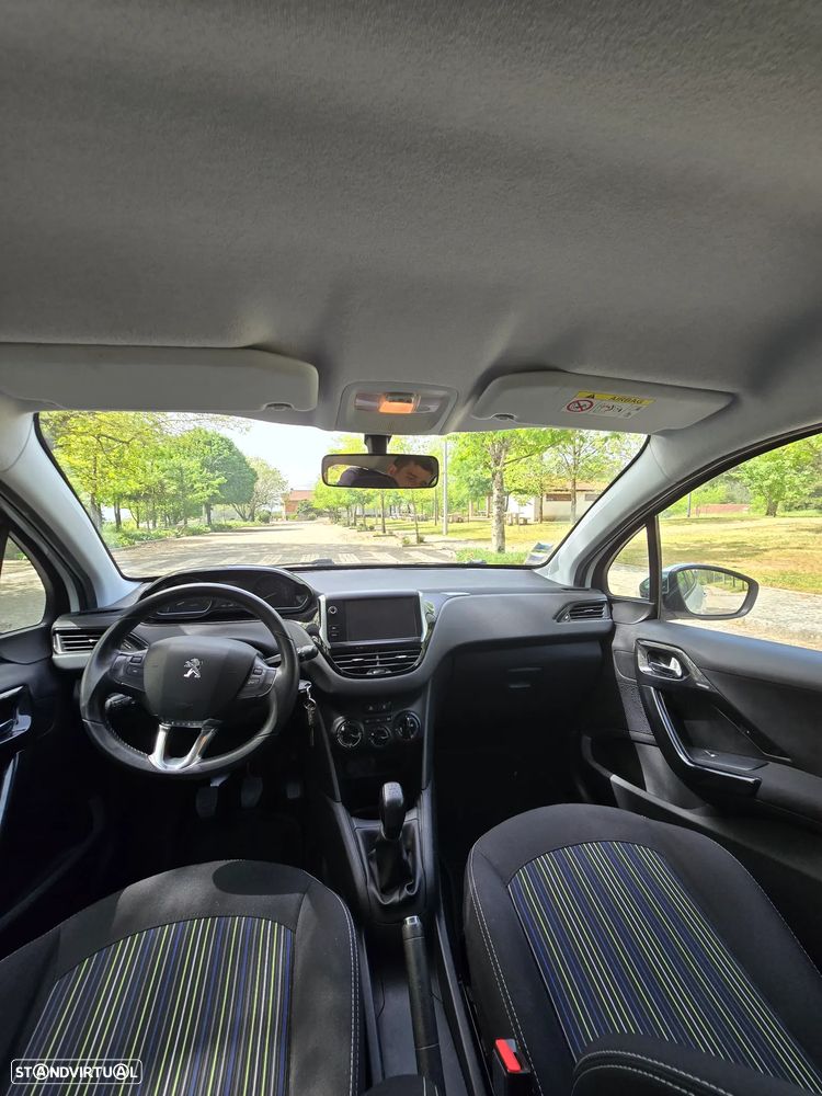 Peugeot 208 PureTech 82 Urban Move - 13