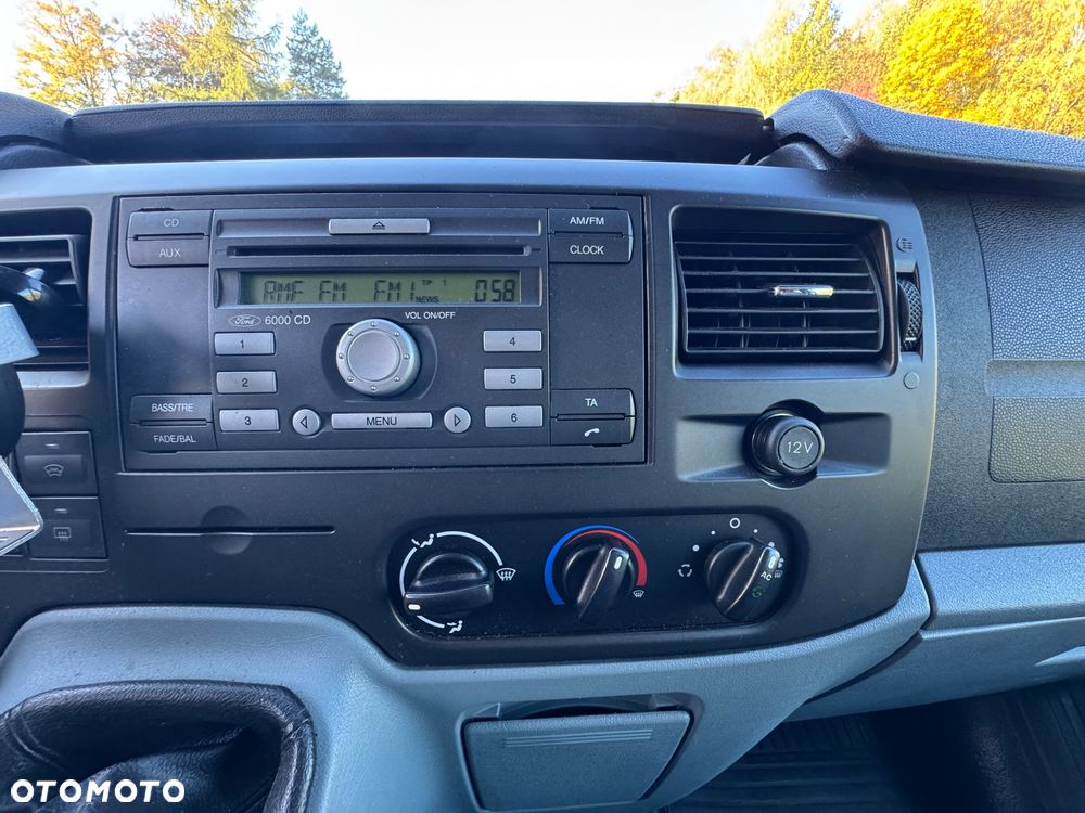 Ford Transit - 30