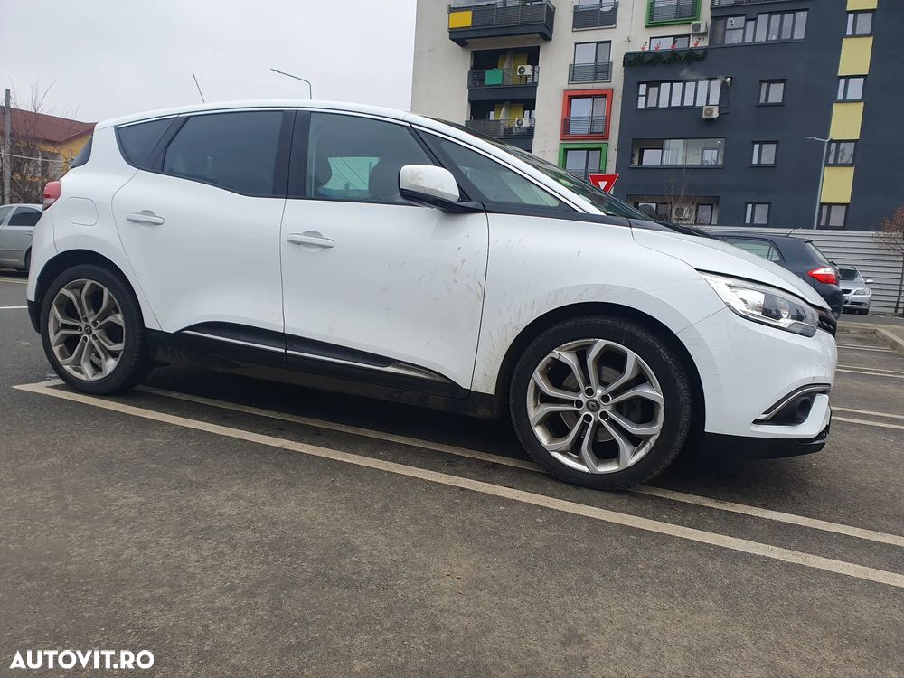 Renault Scenic BLUE dCi 120 BUSINESS EDITION - 6