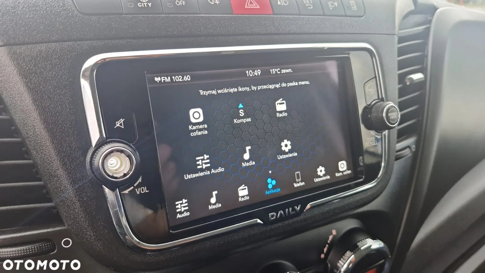 Iveco DAILY 3,0 D / KONTENER / 2021 ROK / BLIŹNIAK / WINDA 750 KG / SPROWADZONY / PO KONTRAKCIE SERWISOWYM / - 32