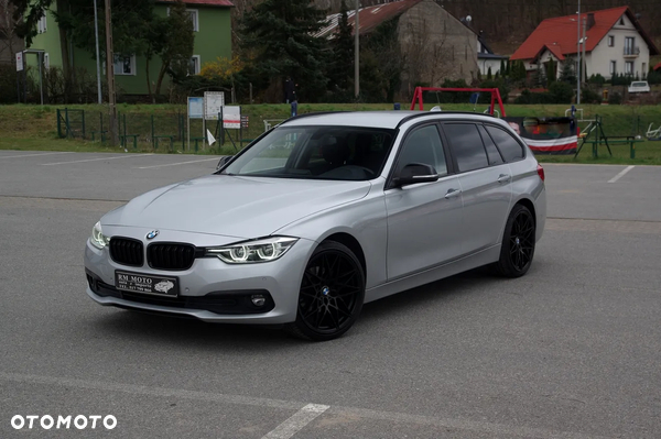 BMW Seria 3 318d Touring Sport Line