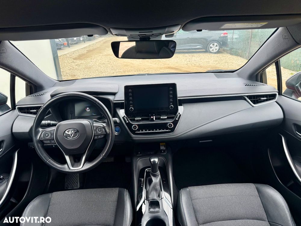 Toyota Corolla 1.8 HSD Dynamic Bi-tone - 14