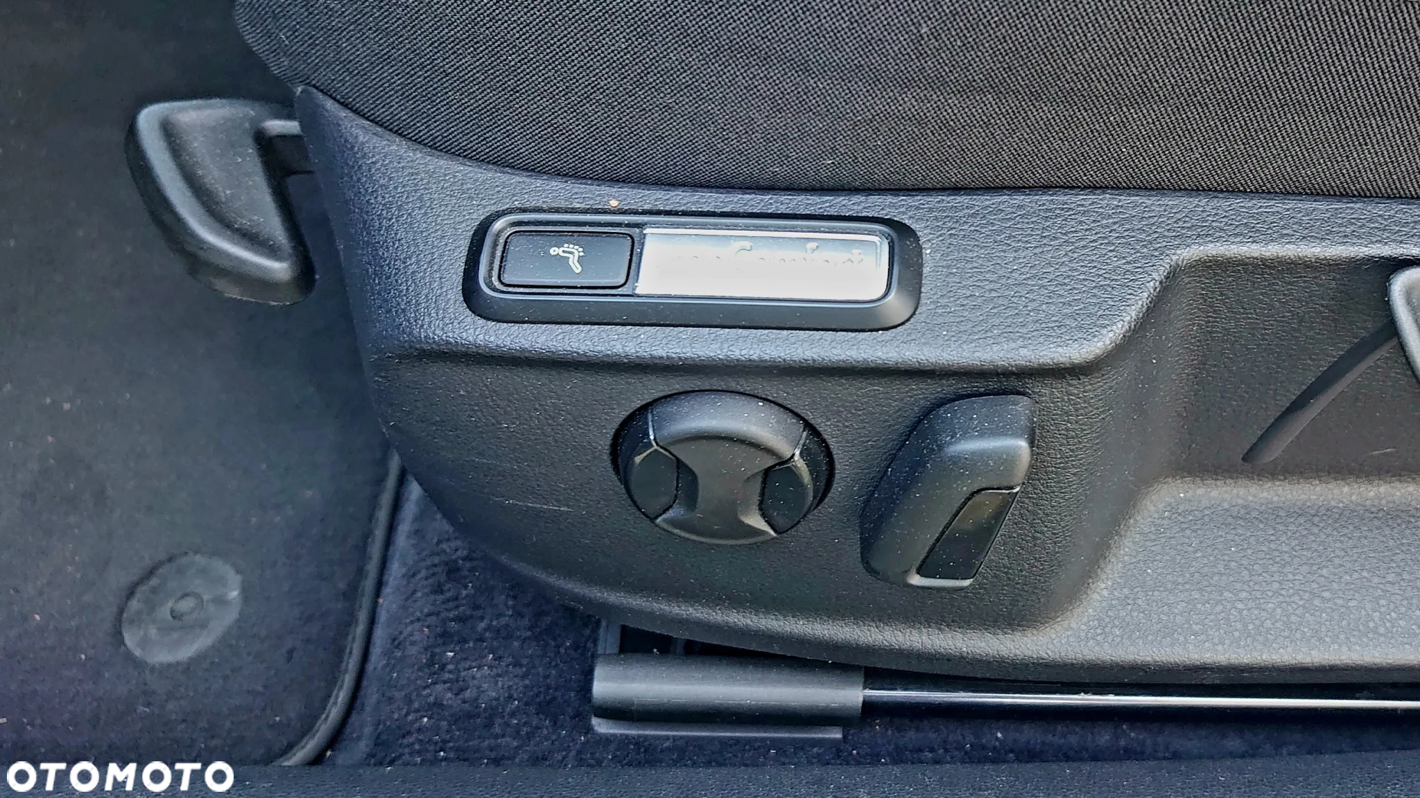 Volkswagen Passat Variant 2.0 TDI (BlueMotion Technology) Comfortline - 19