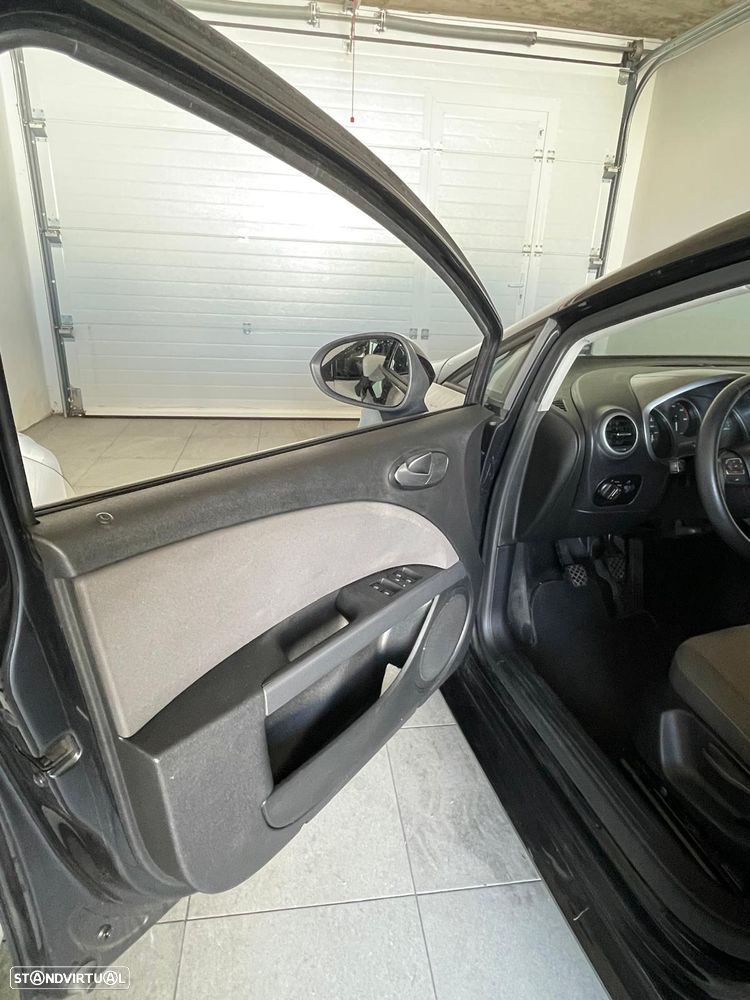 SEAT Leon 1.6 TDI ECOMOTIVE Style - 19