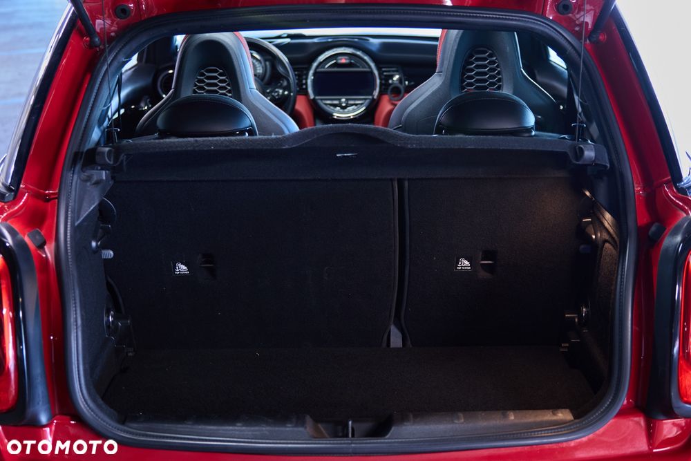 MINI John Cooper Works - 11