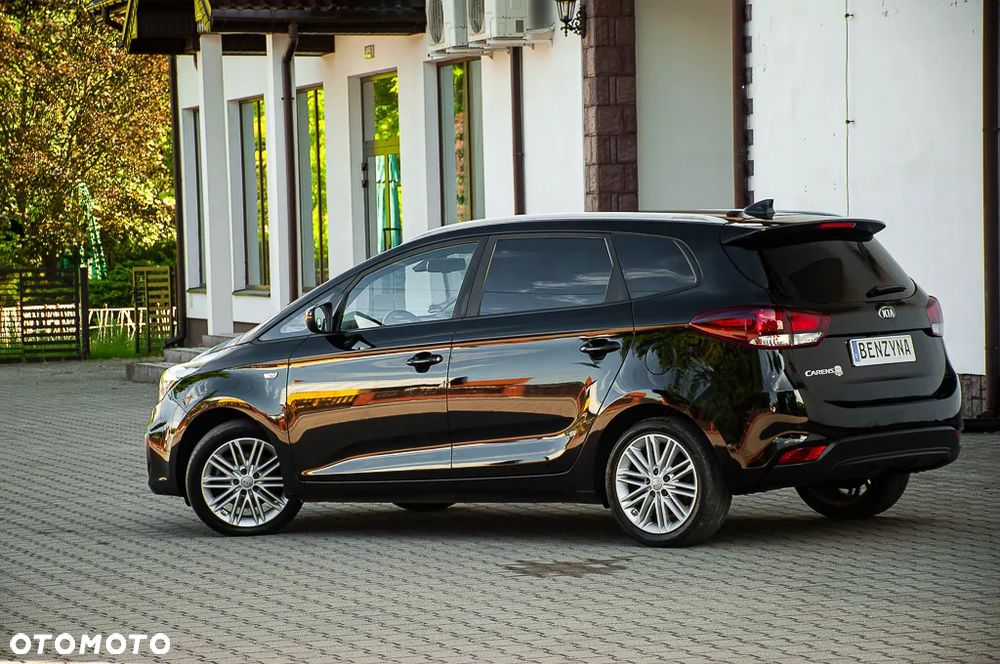 Kia Carens 1.6 GDI L 7os - 15