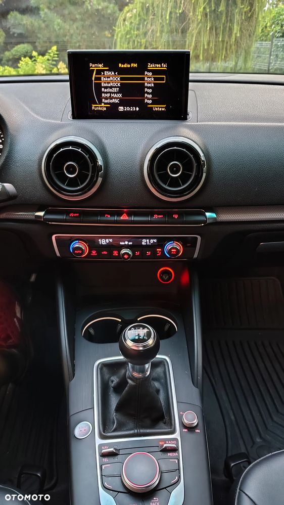 Audi A3 Sportback 2.0 TDI Ambiente - 12