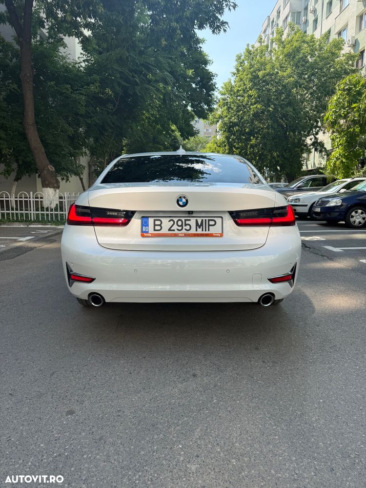 BMW Seria 3 320d xDrive AT Luxury Line - 4