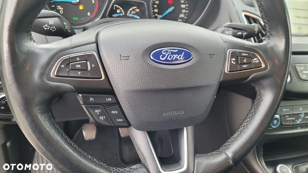 Ford Focus 1.5 TDCi SYNC Edition - 18