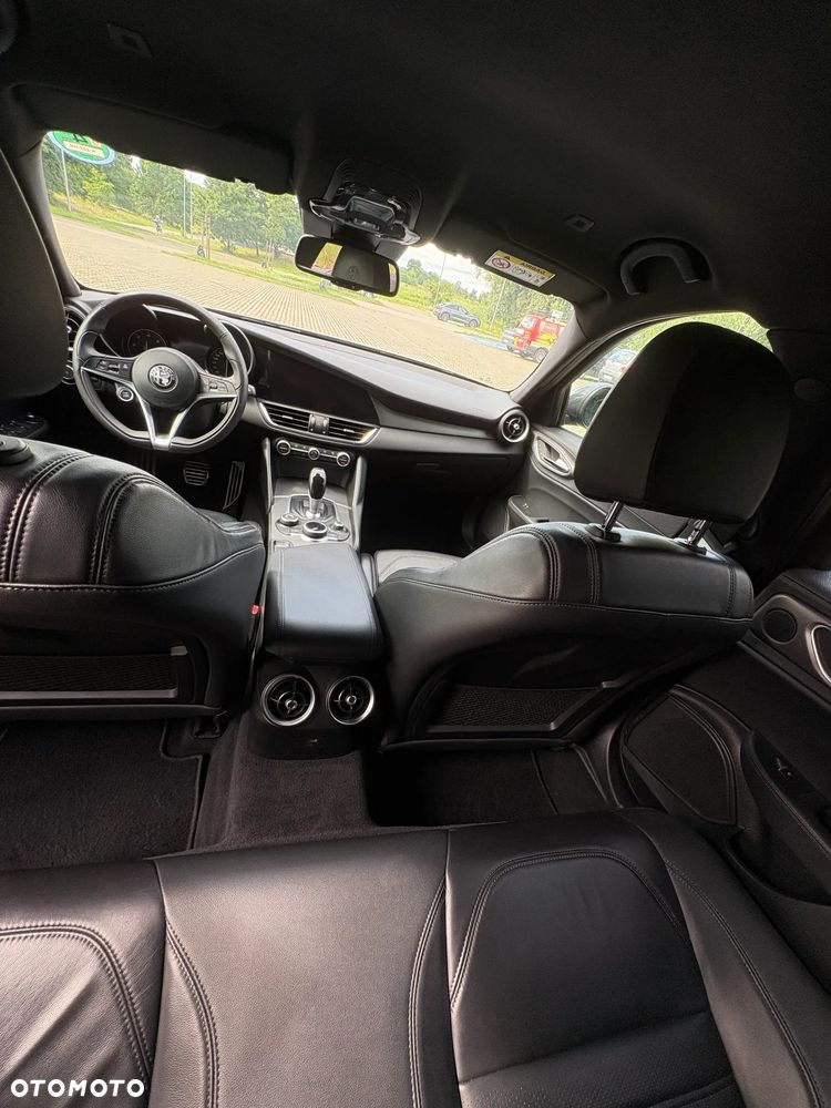 Alfa Romeo Giulia 2.2 AT8 Super - 20
