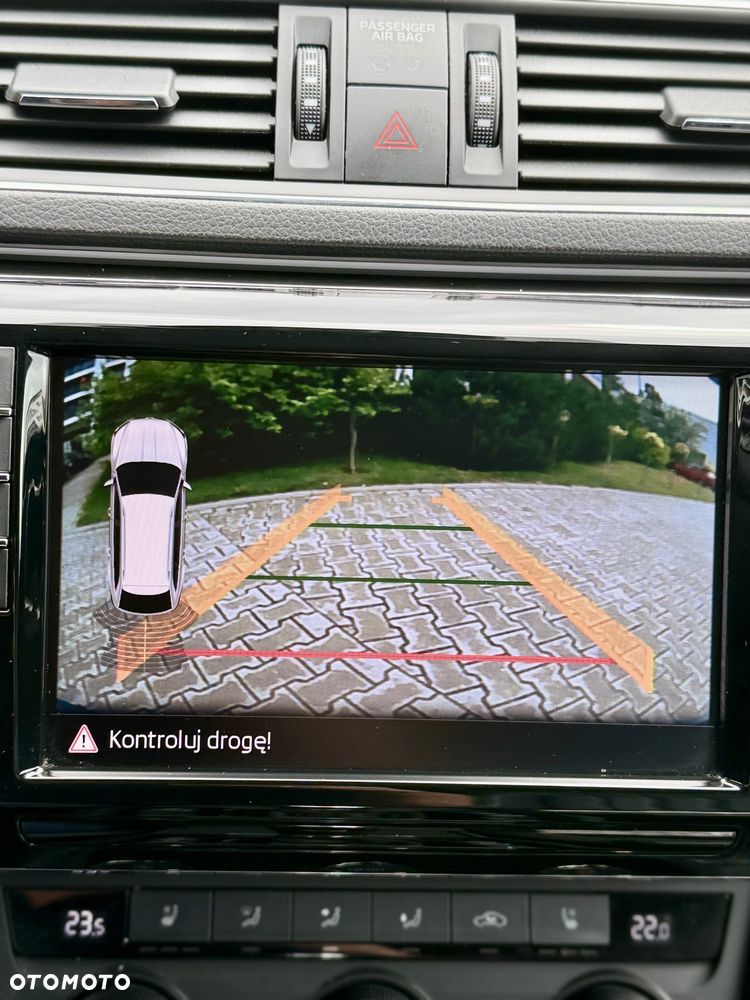Skoda Superb 2.0 TDI 4x4 L&K DSG - 19