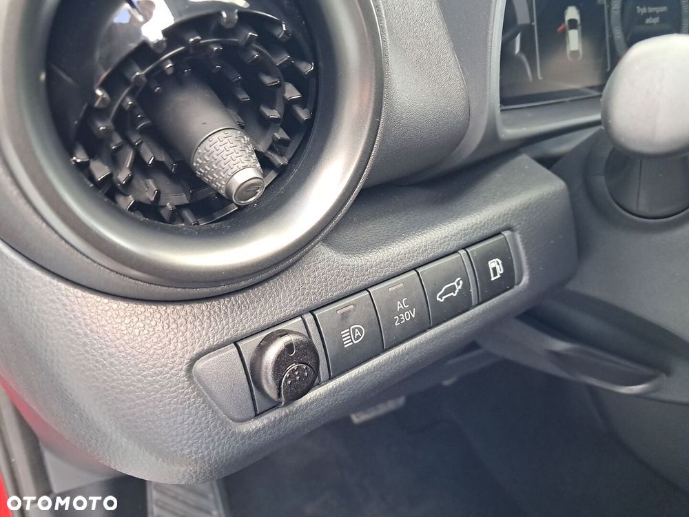 Toyota C-HR - 14