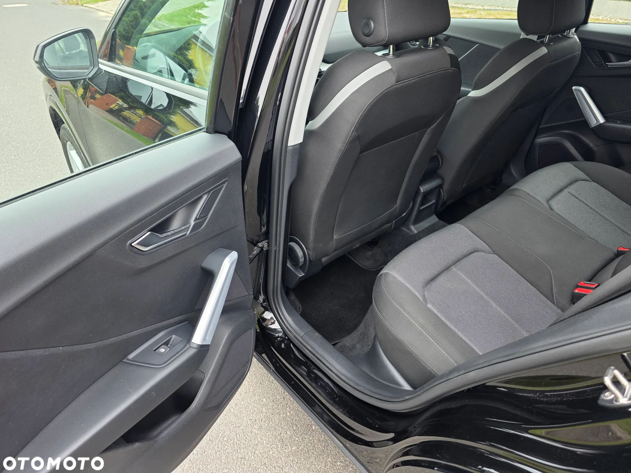 Audi Q2 30 TDI S tronic design - 12