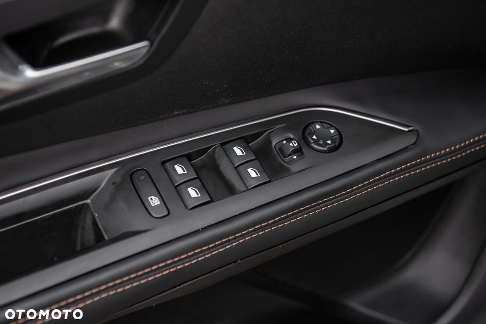 Peugeot 3008 THP 165 EAT6 Stop & Start Allure - 15