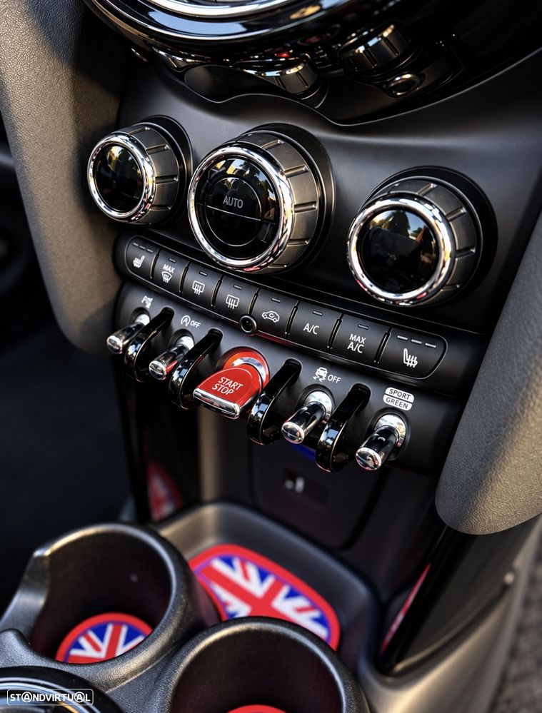 MINI 3 Portas - 24