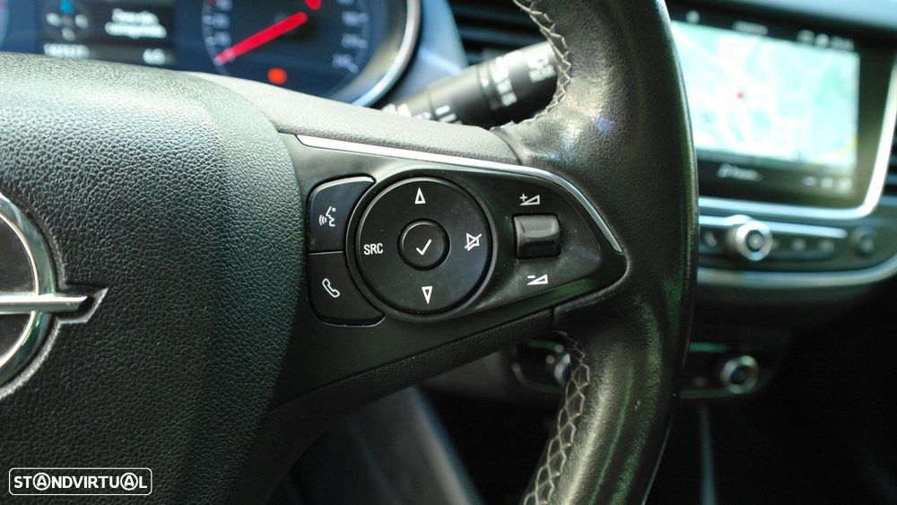 Opel Crossland X 1.2 T Innovation - 32