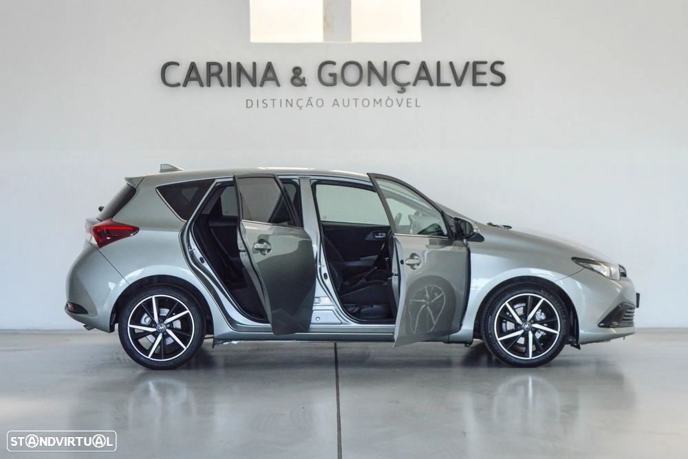 Toyota Auris 1.4 D-4D Comfort - 24