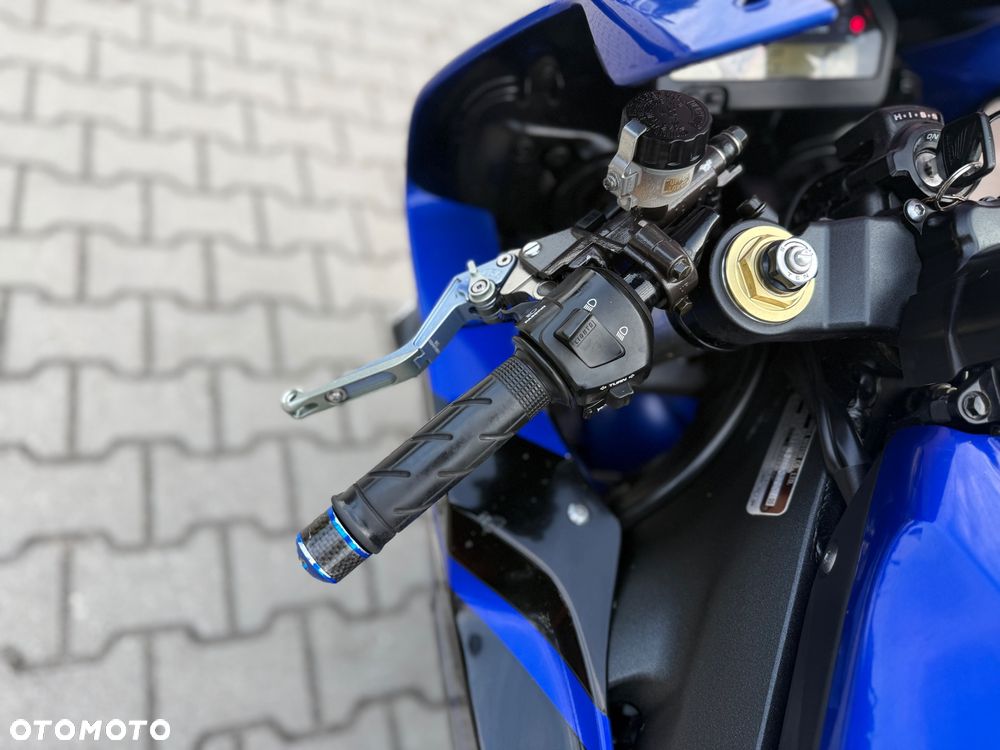 Honda CBR - 23