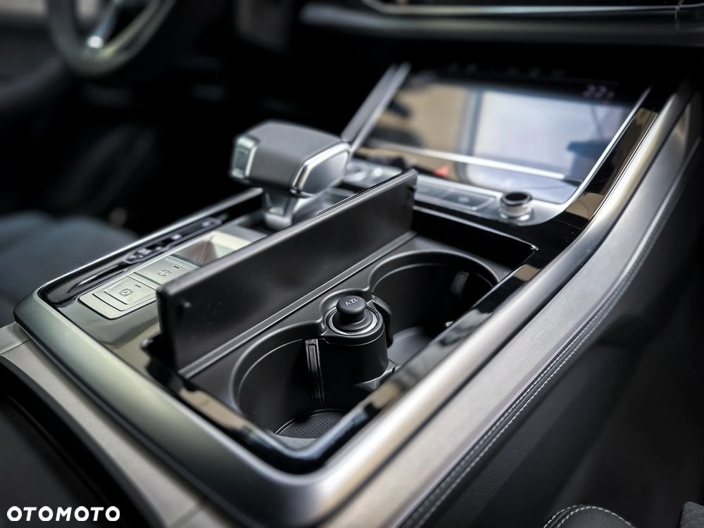Audi Q8 - 34