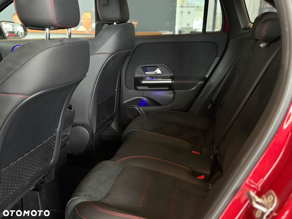 Mercedes-Benz GLA 200 mHEV AMG Line 7G-DCT - 6