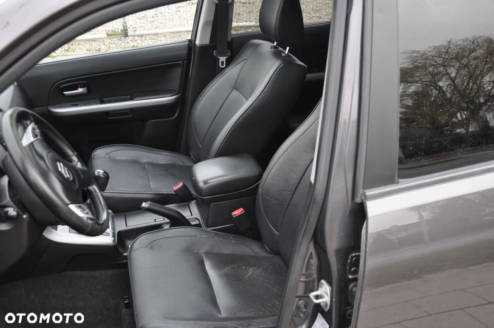 Suzuki Grand Vitara 1.9 DDiS Comfort DPF Limited - 24