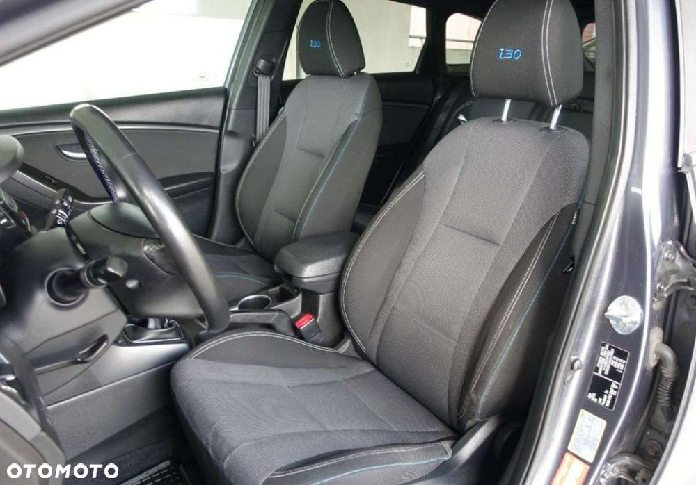 Hyundai i30 1.6 CRDi BlueDrive Go - 14