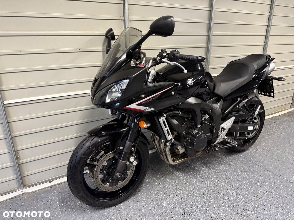 Yamaha FZ6 - 18