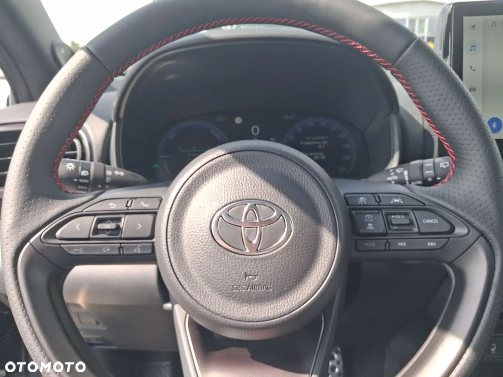 Toyota Yaris Hybrid 1.5 GR Sport - 15