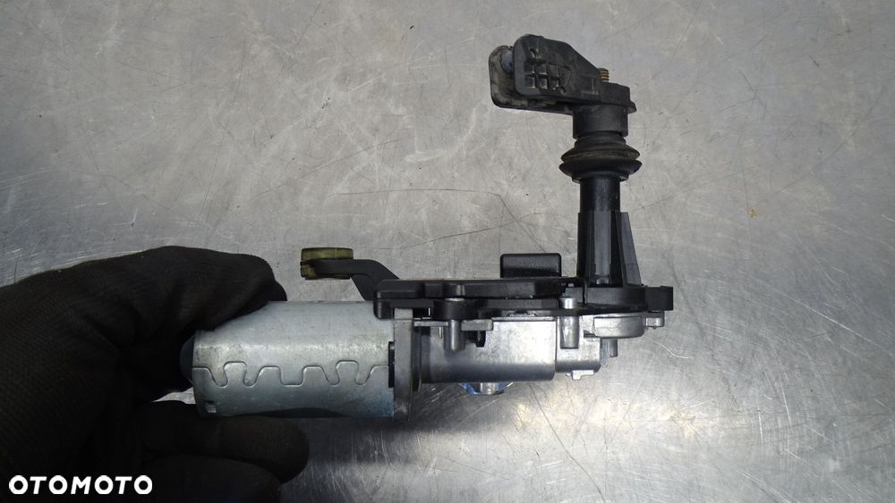 SILNICZEK WYCIERACZKI TYLNEJ FORD MONDEO MKV KOMBI DS73-17404-BA - 4