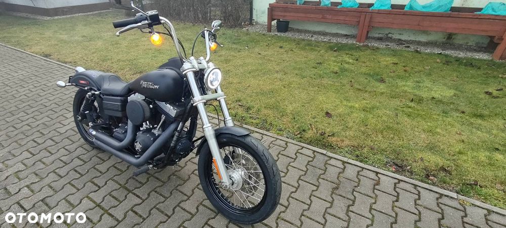 Harley-Davidson Dyna Street Bob - 5