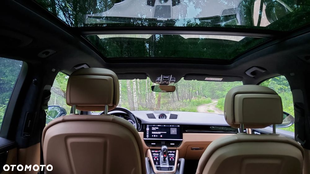 Porsche Cayenne Turbo - 16
