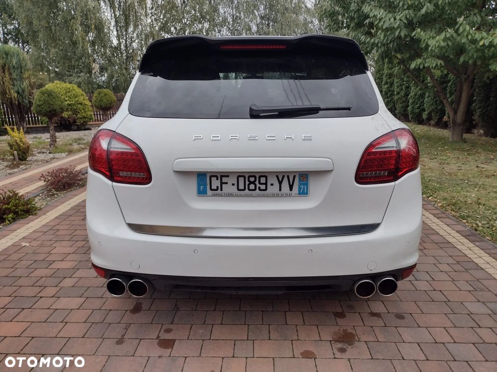 Porsche Cayenne - 5