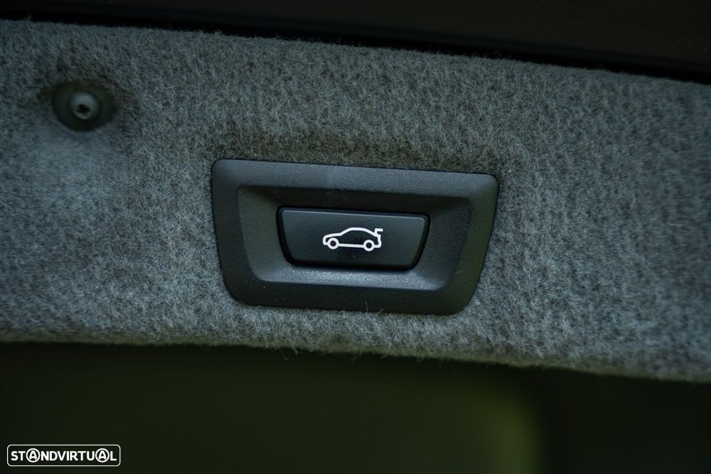 BMW 740 d Pack M - 22