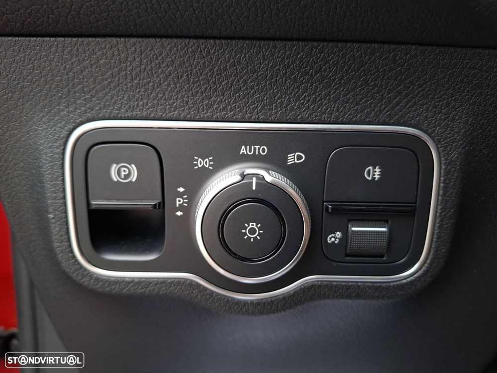 Mercedes-Benz GLB 200 AMG Line - 20