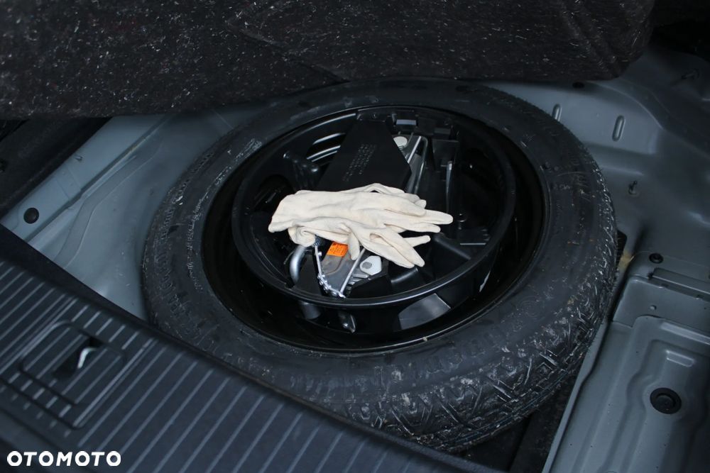 Mercedes-Benz Klasa E 350 4Matic Avantgarde Sport Edition - 19
