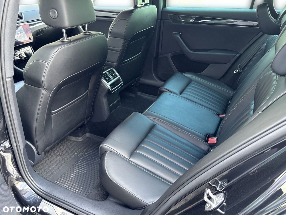 Skoda Superb 2.0 TDI SCR L&K DSG - 13