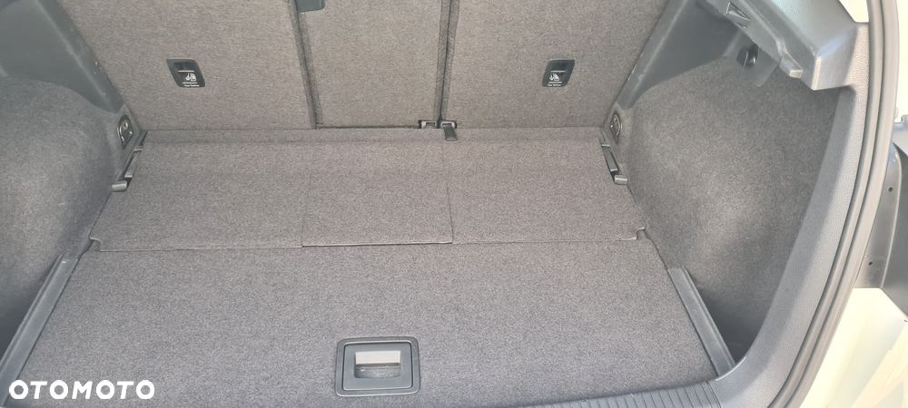 Volkswagen Golf Sportsvan - 24