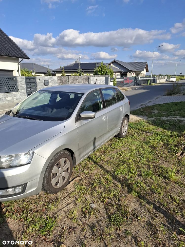 Skoda RAPID 1.2 TSI Active - 7