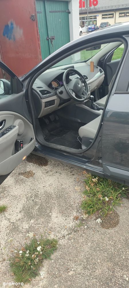 Renault Megane 1.9 dCi Dynamique Euro5 - 3
