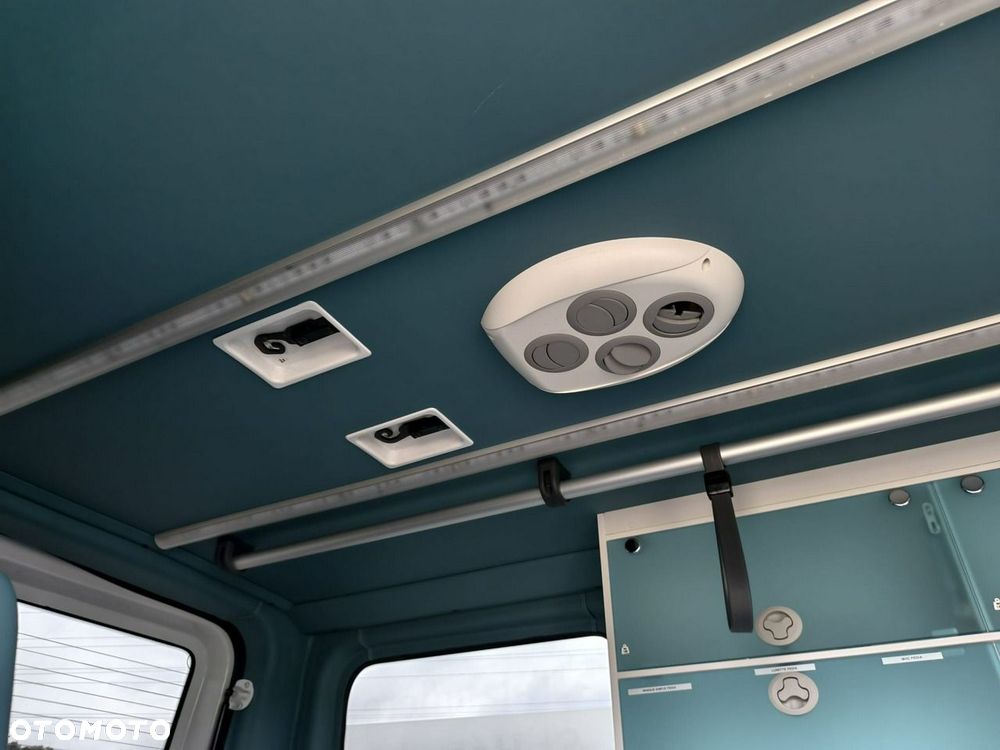 Renault Trafic - 17