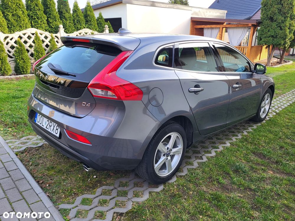 Volvo V40 D4 Momentum - 7