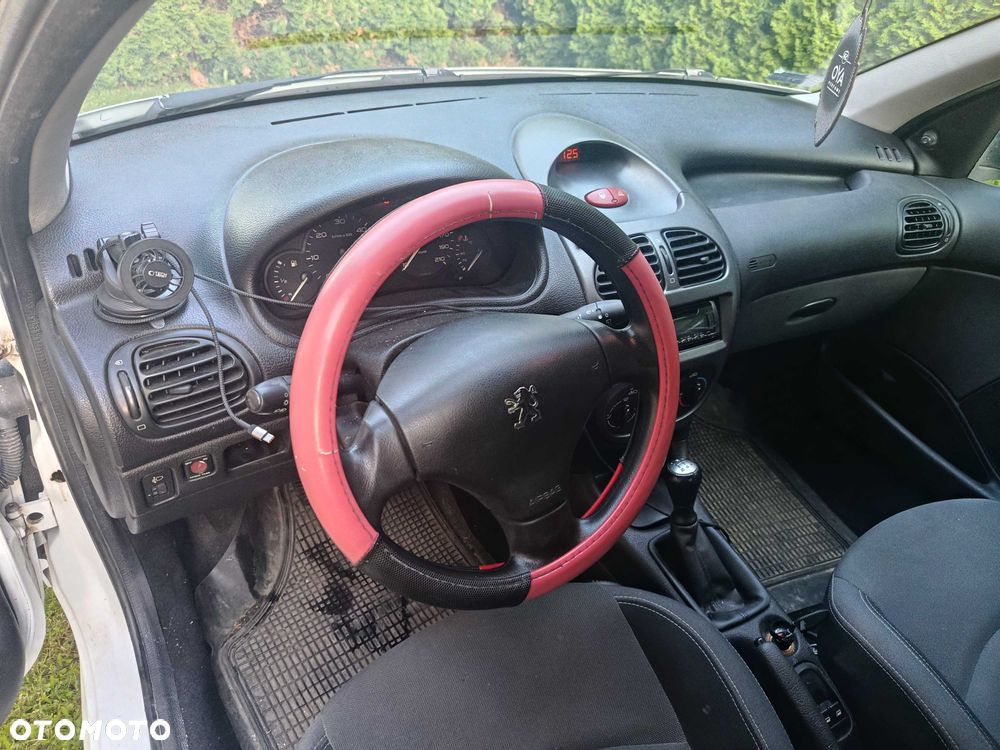 Peugeot 206 - 6