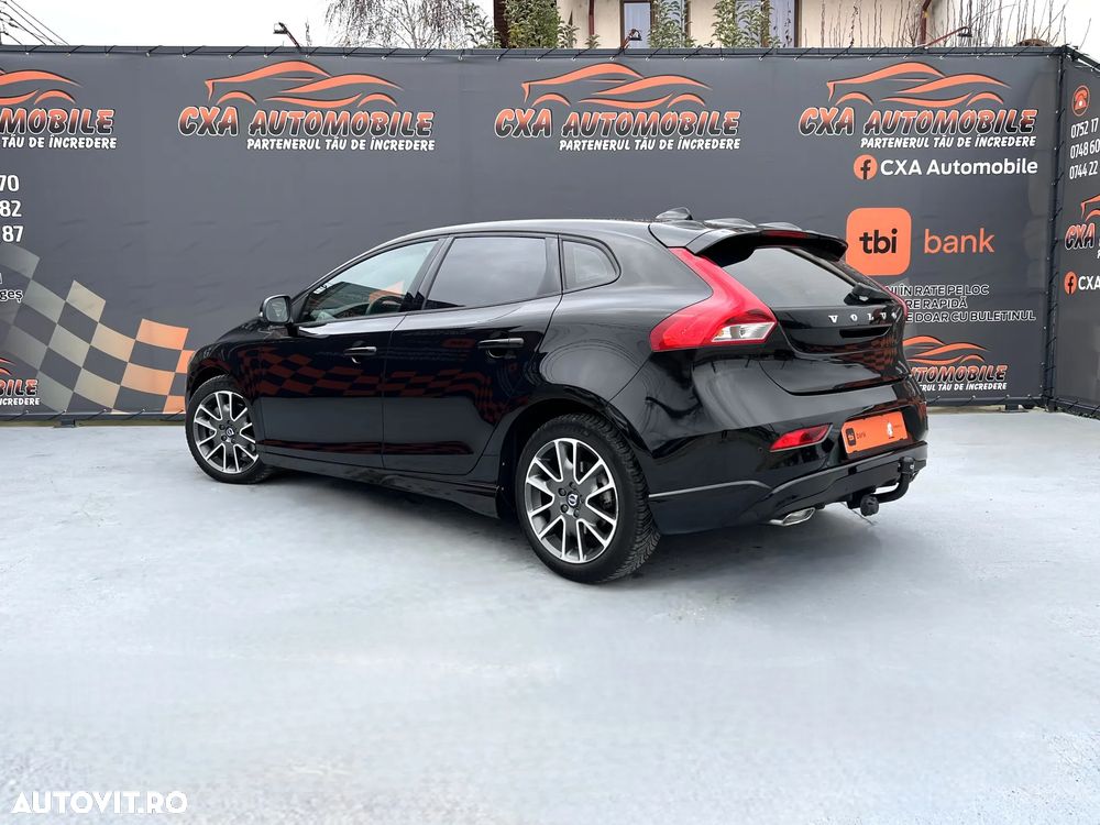 Volvo V40 D2 Geartronic RDesign - 4