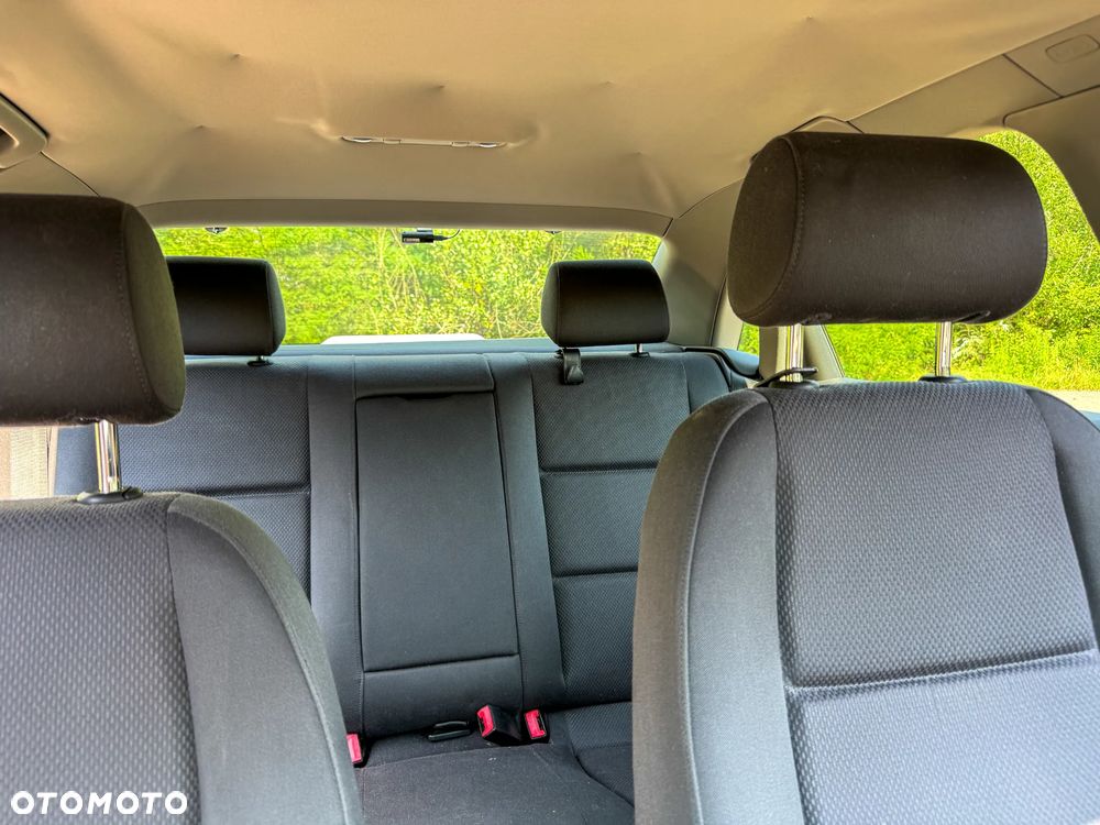 Audi A4 Limousine - 8