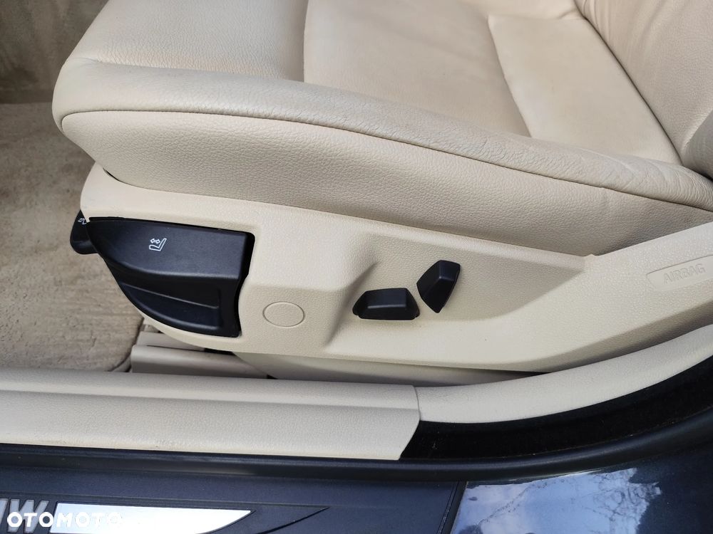 BMW Seria 5 530d Blue Performance - 24